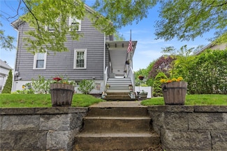 229 Roger Williams Ave, Rumford, RI 02916