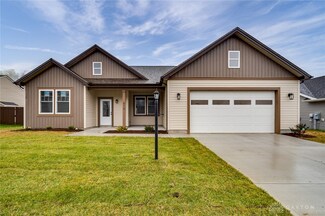 613 Colony Trail, New Carlisle, OH 45344