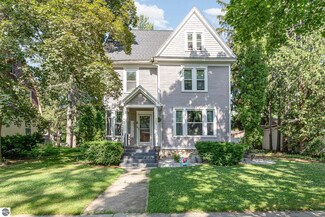 707 S University Ave, Mount Pleasant, MI 48858