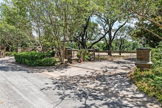 5444 Northbrook Dr, Dallas, TX 75220