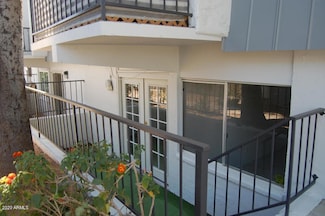 3416 N 44th St Unit 32, Phoenix, AZ 85018