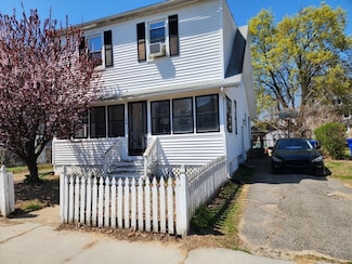 124 Littleton St, Springfield, MA 01104