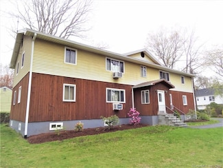 64 Raymonds Dr Unit 64, Fairfield, CT 06824