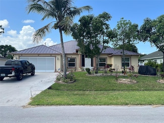 1752 SW Starman Ave, Port Saint Lucie, FL 34953