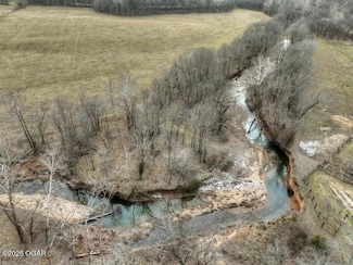 18284 B-2 Gazelle Dr, Neosho, MO 64850