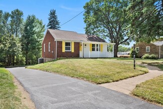 608 Lochinvar Dr, Pittsburgh, PA 15237