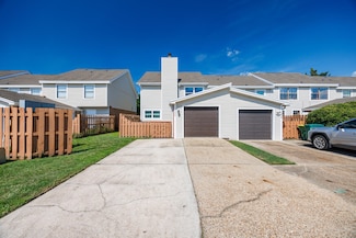 29 11th St Unit A, Shalimar, FL 32579
