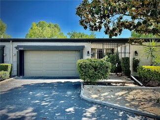 28267 Paseo Grande Dr, Sun City, CA 92586