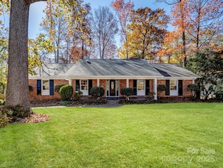 2111 Sagamore Rd, Charlotte, NC 28209