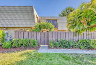 6817 68th Way, West Palm Beach, FL 33409