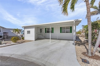 3121 Skipper Ln, Saint James City, FL 33956