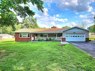 688 W Swan St, Springfield, MO 65807