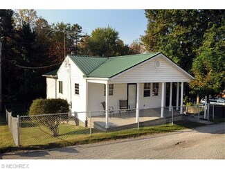 23309 Hideaway Dr, Senecaville, OH 43780