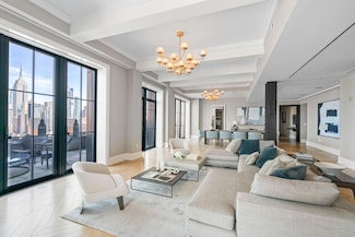 212 W 18th St Unit PH2, New York, NY 10011