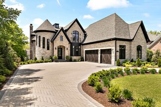 5526 S Elm St, Hinsdale, IL 60521