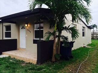 9960 SW 53rd St, Miami, FL 33165