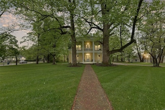 2367 Central Ave, Alton, IL 62002