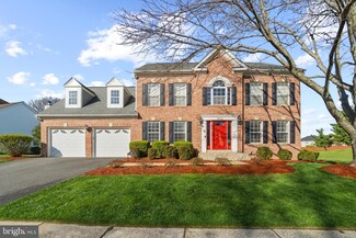 2610 Meadow Hall Dr, Herndon, VA 20171
