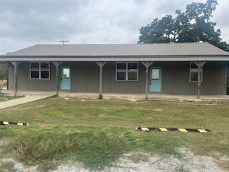 64 Crescent Ln, Ardmore, OK 73401