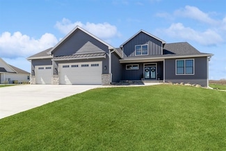 50061 Prairie Point Ct, Ames, IA 50014
