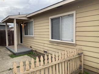 32 O Neil Ct Unit B, Oakley, CA 94561