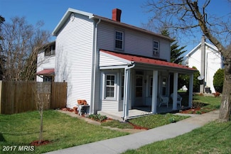 7985 Main St, Middletown, VA 22645