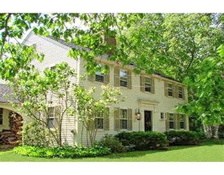 71 Jewell St, South Hampton, NH 03827