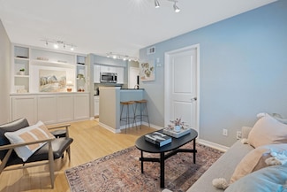 3204 Menchaca Rd Unit 303, Austin, TX 78704