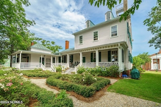 613 Broad St, New Bern, NC 28560