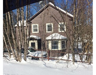 10 Bridge St, Hinsdale, MA 01235