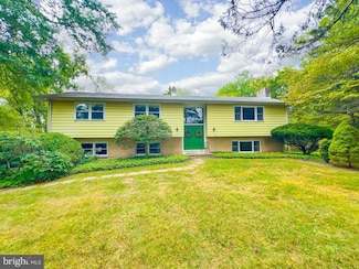 103 Beaumont Dr, Newtown, PA 18940
