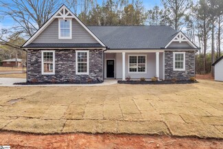 121 Ashley Dr, Piedmont, SC 29673