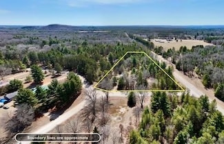 1199 Fawn Dr, Grand Marsh, WI 53936