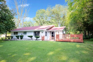 52495 Arnold St, Dowagiac, MI 49047