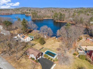 41 Overlook Dr, Tewksbury, MA 01876