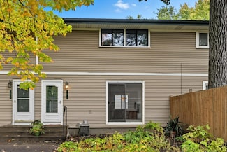 2741 Upland Ct, Plymouth, MN 55447