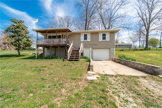 1421 Oakhill Dr, Cassville, MO 65625