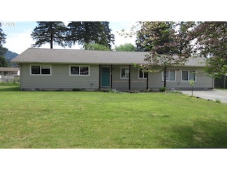 82 Alpine Ln, Carson, WA 98610