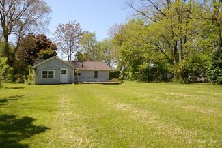 251 Bradwell Rd, Inverness, IL 60010
