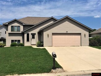 106 Connie Ln, Eagle Lake, MN 56024