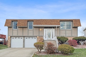 8154 W Evergreen Dr, Frankfort, IL 60423
