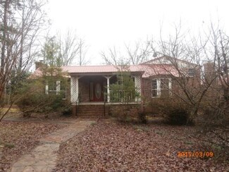 923 Crestwood Dr Unit 1, Saulsbury, TN 38067