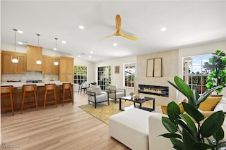 5520 Cranwood Ct, Las Vegas, NV 89130