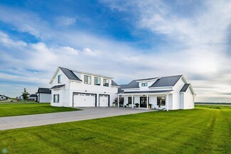 114 Westview Ln, Oxbow, ND 58047