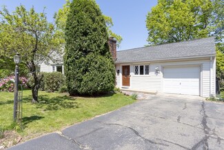 51 Avon Cir, Needham Heights, MA 02494
