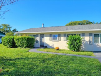 37233 Rutledge Dr, Zephyrhills, FL 33541