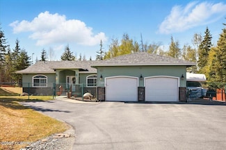 2568 W Shadow Leaf Cir, Wasilla, AK 99654