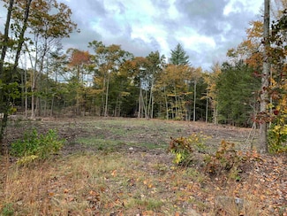 15 Bald Hill Rd, Raymond, NH 03077