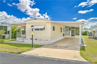 74 Sturbridge Ln, Fort Myers, FL 33908