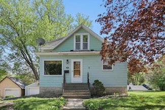 733 1st St SW, Faribault, MN 55021